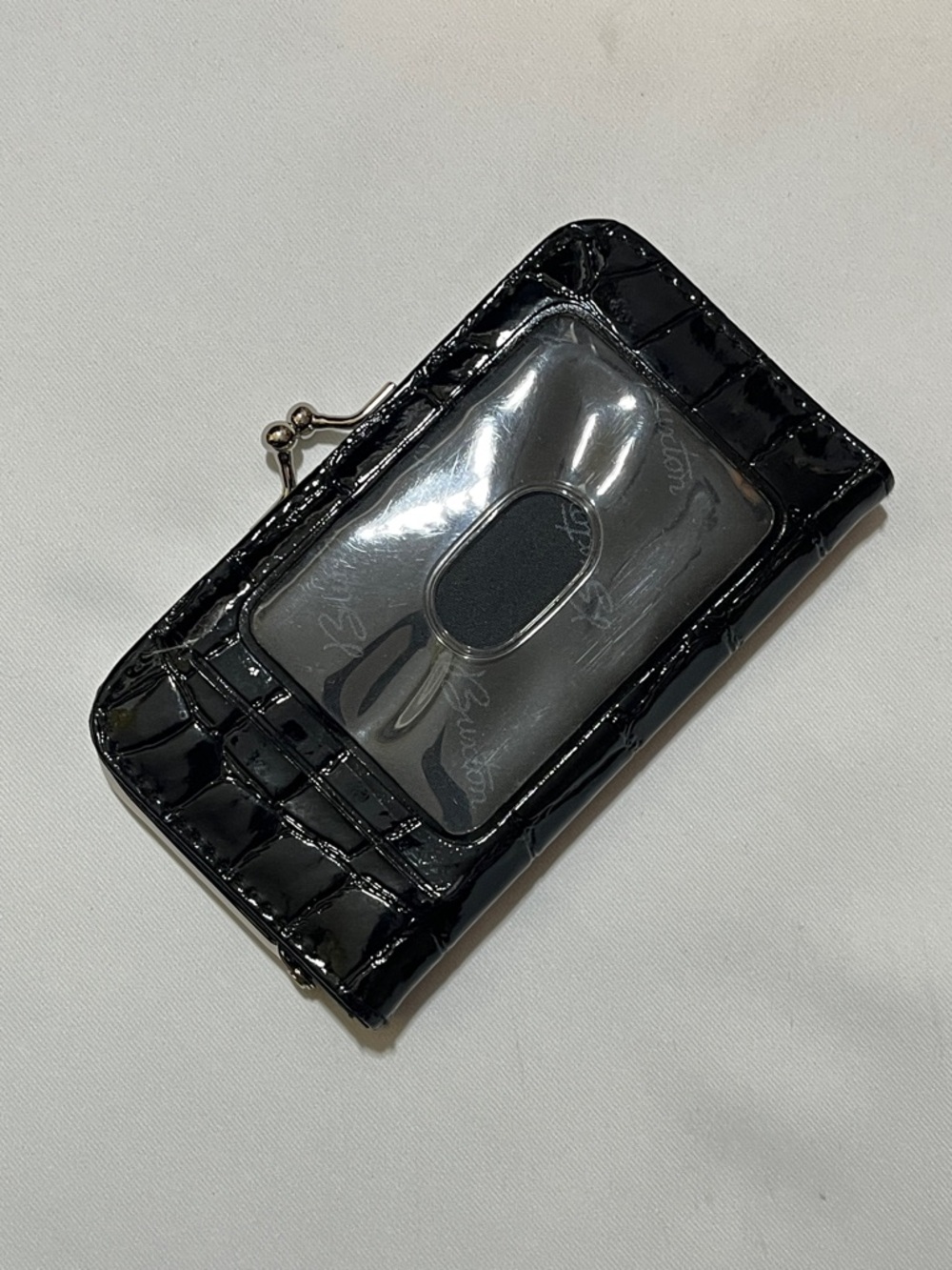 Buxton Croc Embossed Patent Wallet | Kiss Lock Coin + ID | Classic Chic